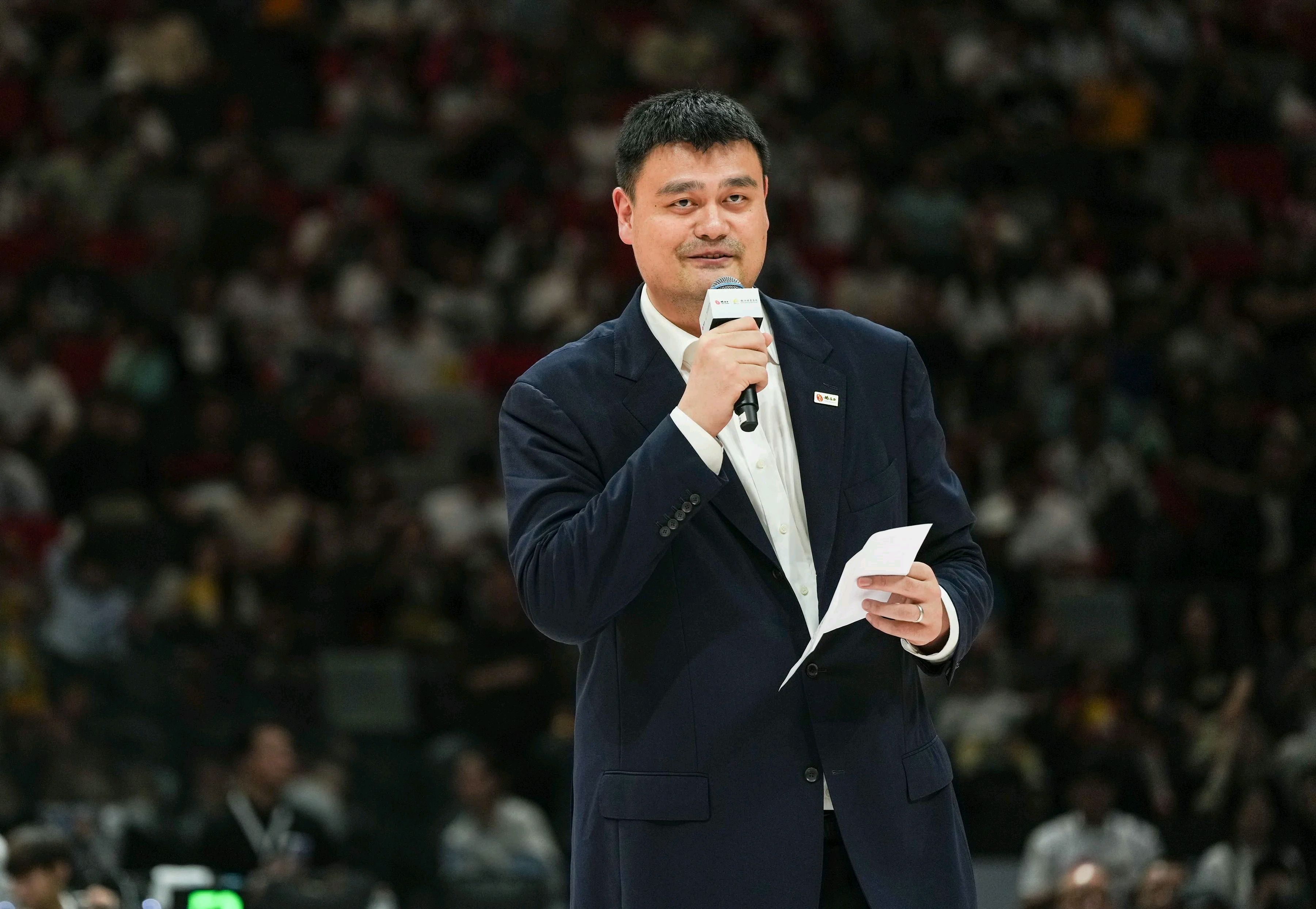 姚明发起篮球公益项目，助力体育事业发展的简单介绍