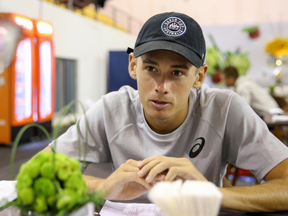 包含高能对决!欧锦赛资格赛火热进行中的词条 包含高能对决!欧锦赛资格赛火热进行中的词条