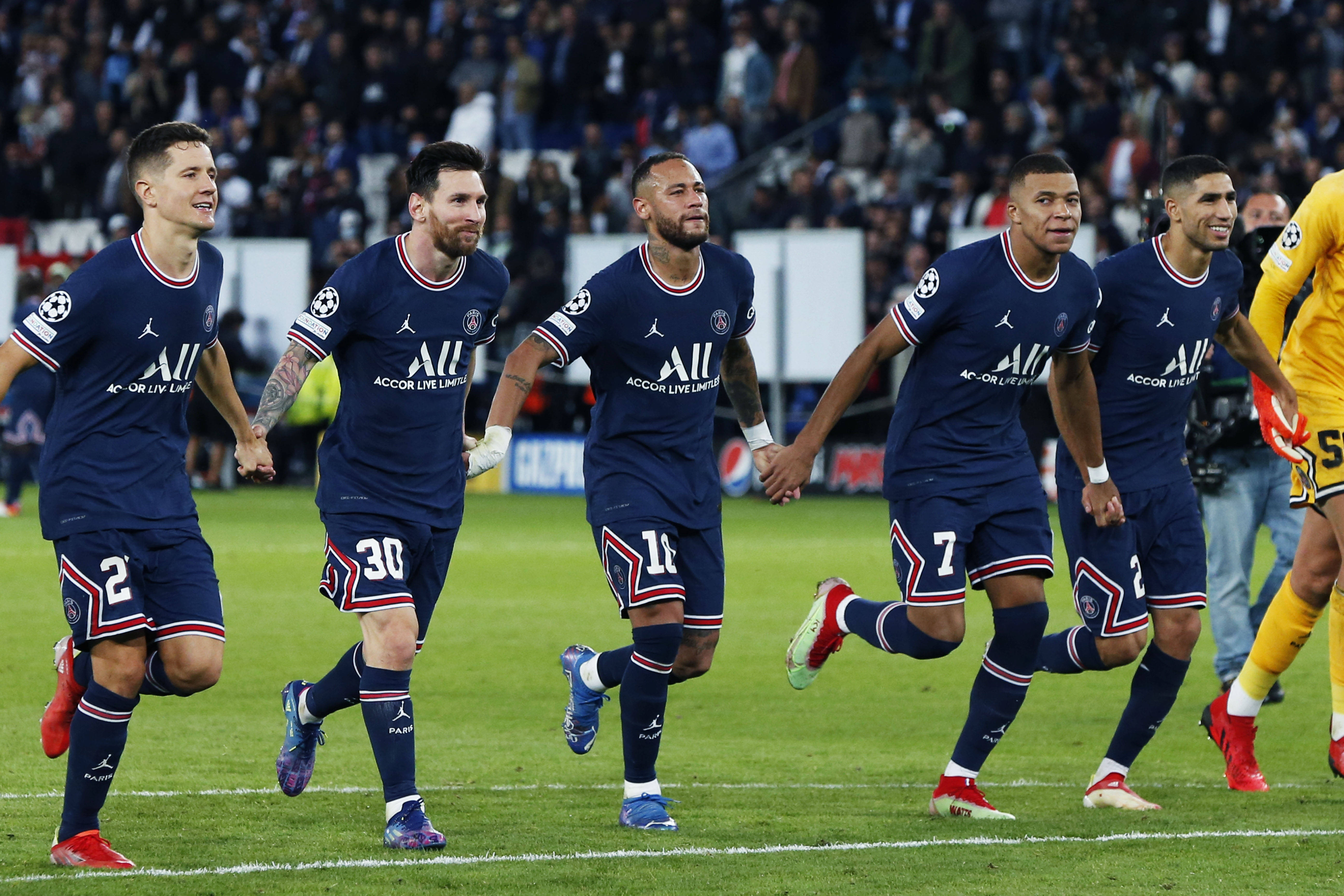 包含惊喜调整:曼联世俱杯大名单公布的词条 包含惊喜调整:曼联世俱杯大名单公布的词条