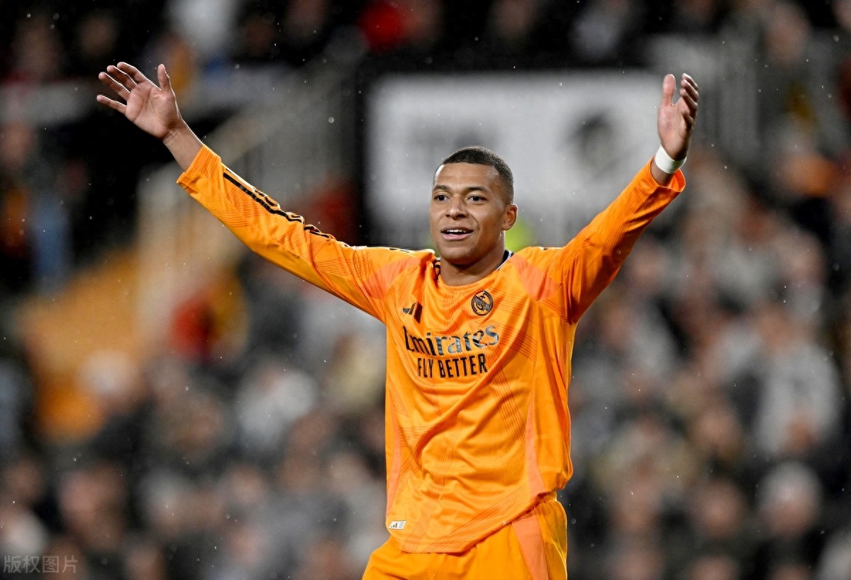 西班牙逆转瓦伦西亚，阿尔巴三分雨点燃全场