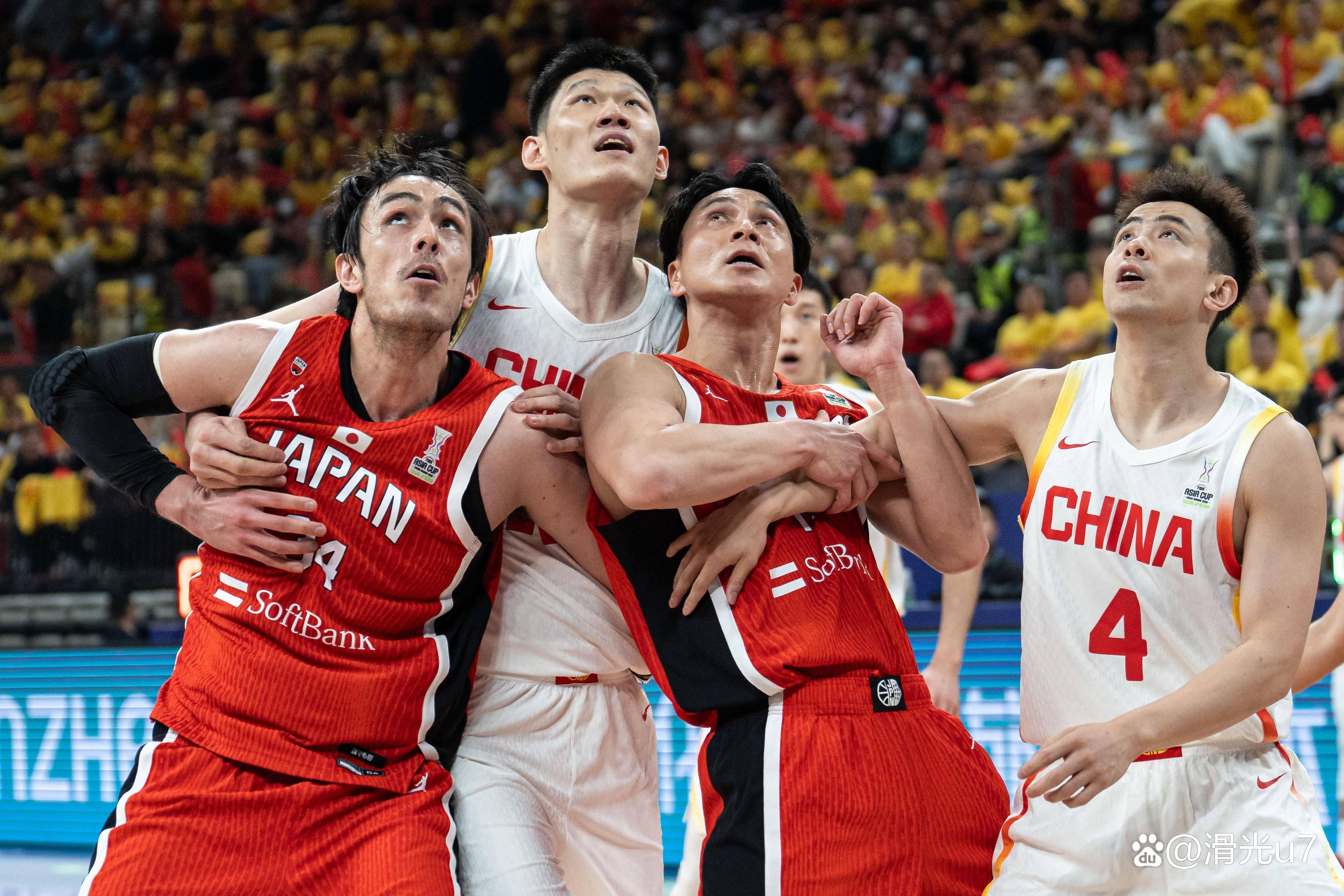 中国男篮绝杀澳大利亚男篮，乔治·希尔爆发神勇的简单介绍