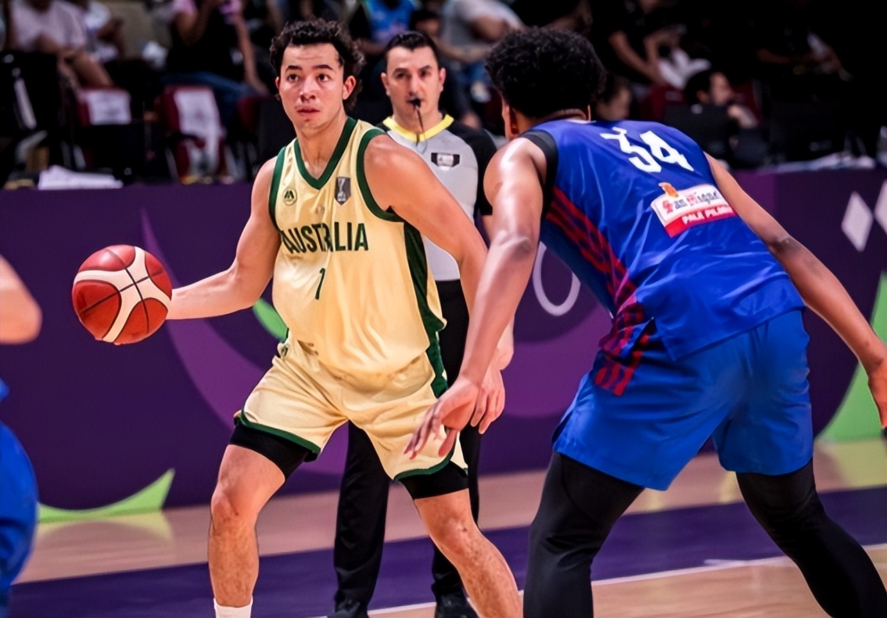 中国男篮绝杀澳大利亚男篮，乔治·希尔爆发神勇的简单介绍