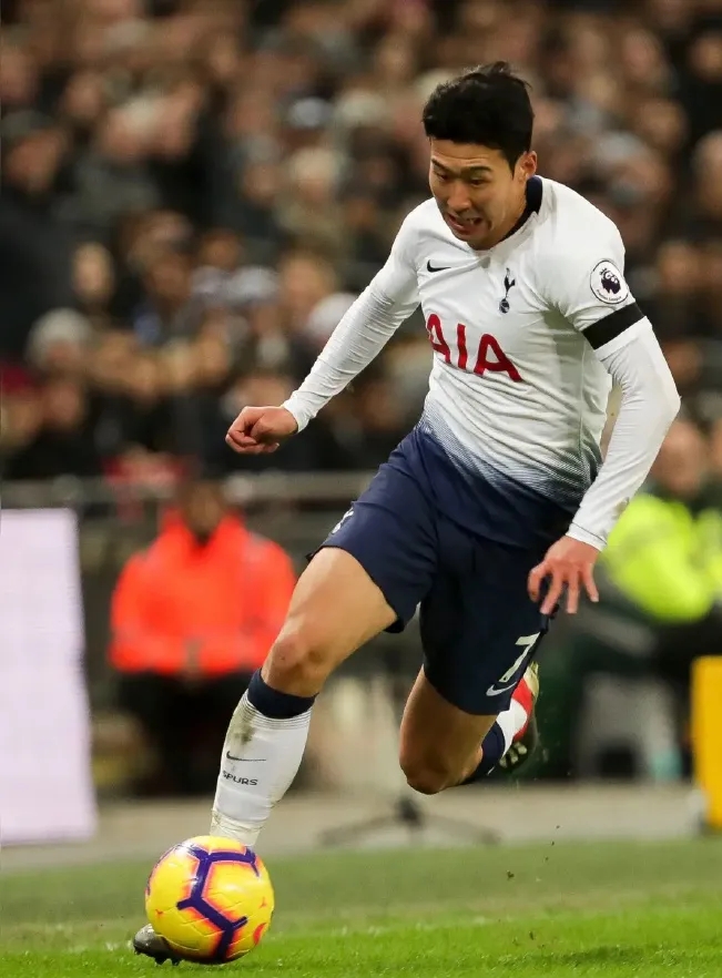 包含德国绝杀巴西，孙兴慜爆发神勇的词条