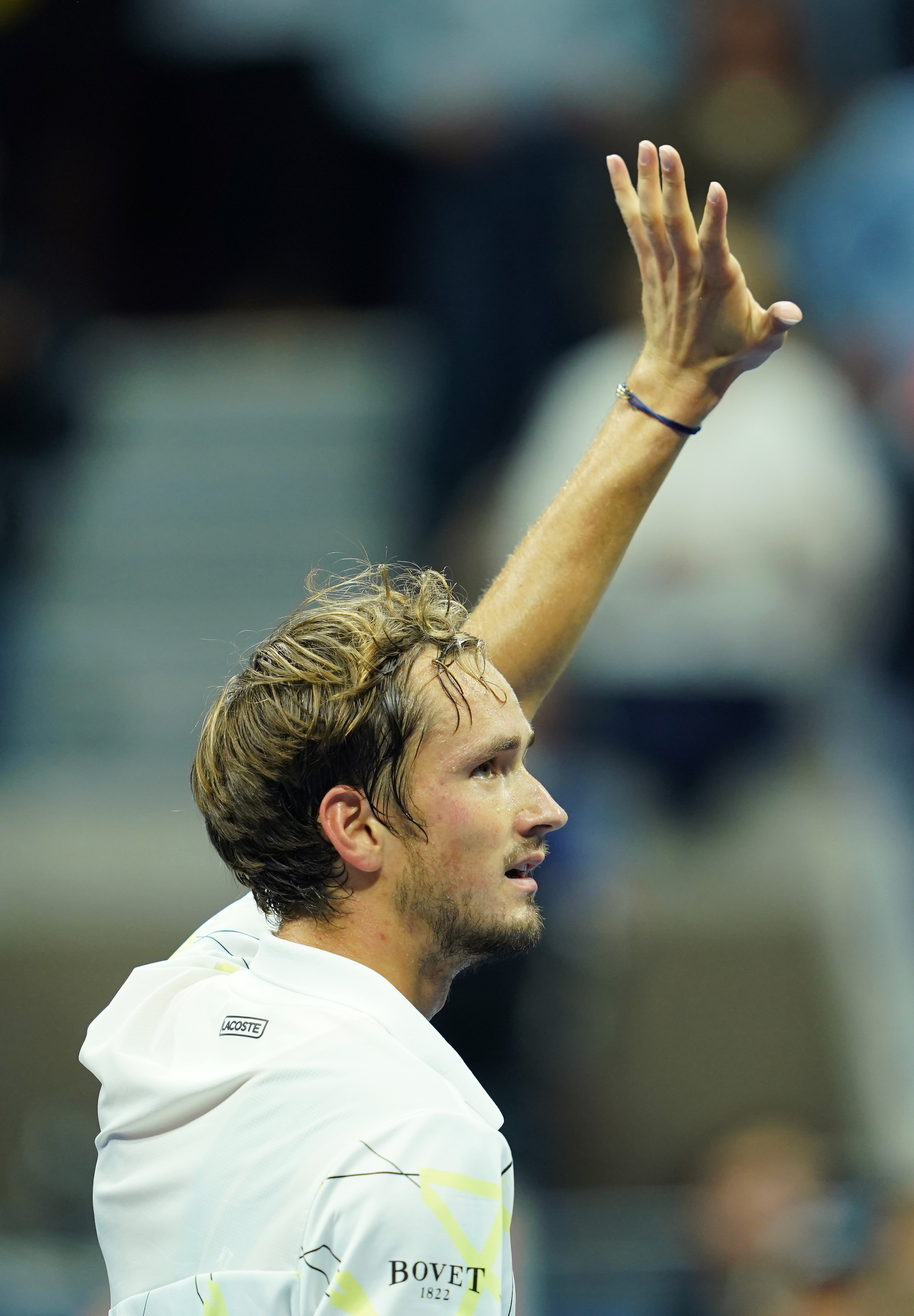 关于意大利网球队轻取世界网球队，梅德韦杰夫打破历史纪录的信息