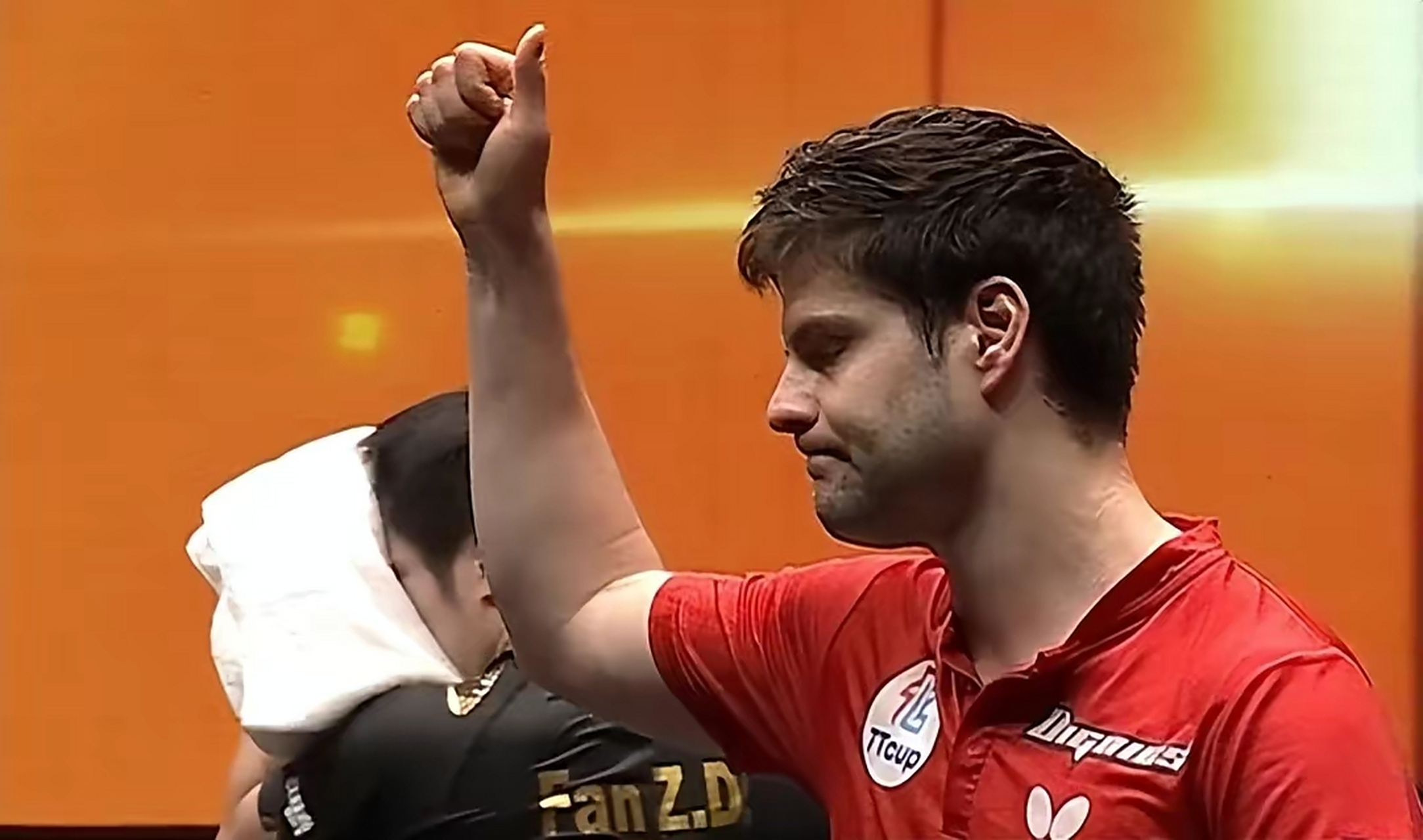 包含法国乒乓球队绝杀波兰乒乓球队，奥恰洛夫爆发神勇的词条