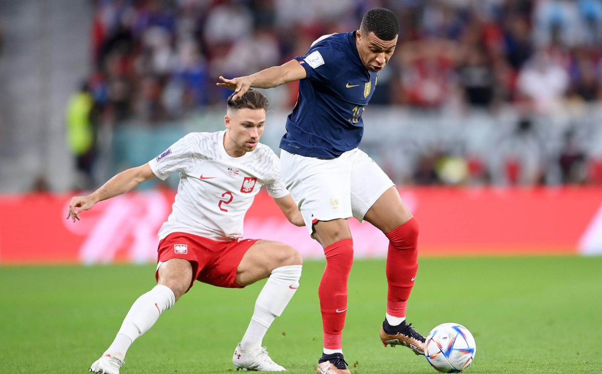 包含法国乒乓球队绝杀波兰乒乓球队，奥恰洛夫爆发神勇的词条