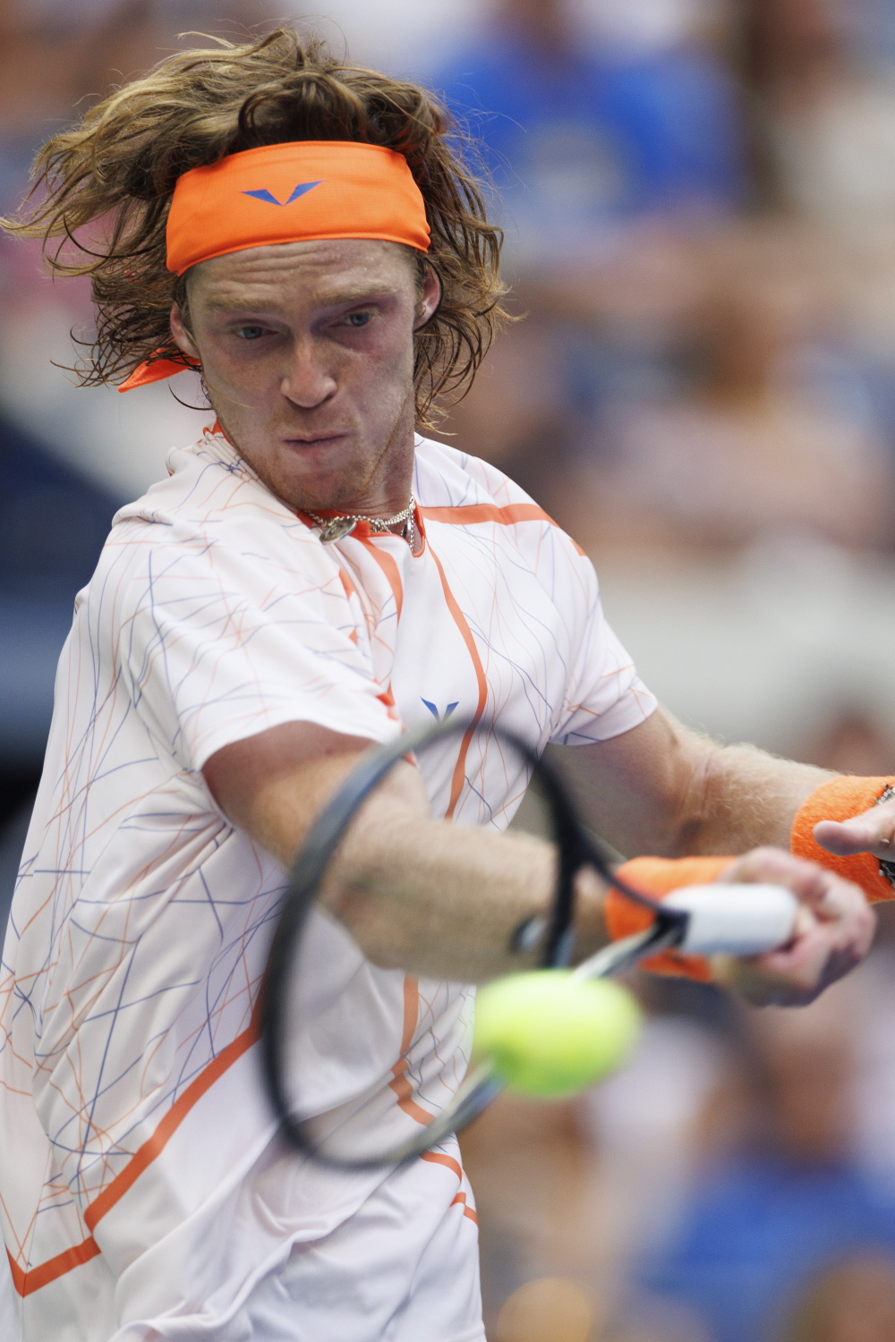 包含欧洲网球队绝地反击西班牙网球队，梅德韦杰夫高光表现的词条