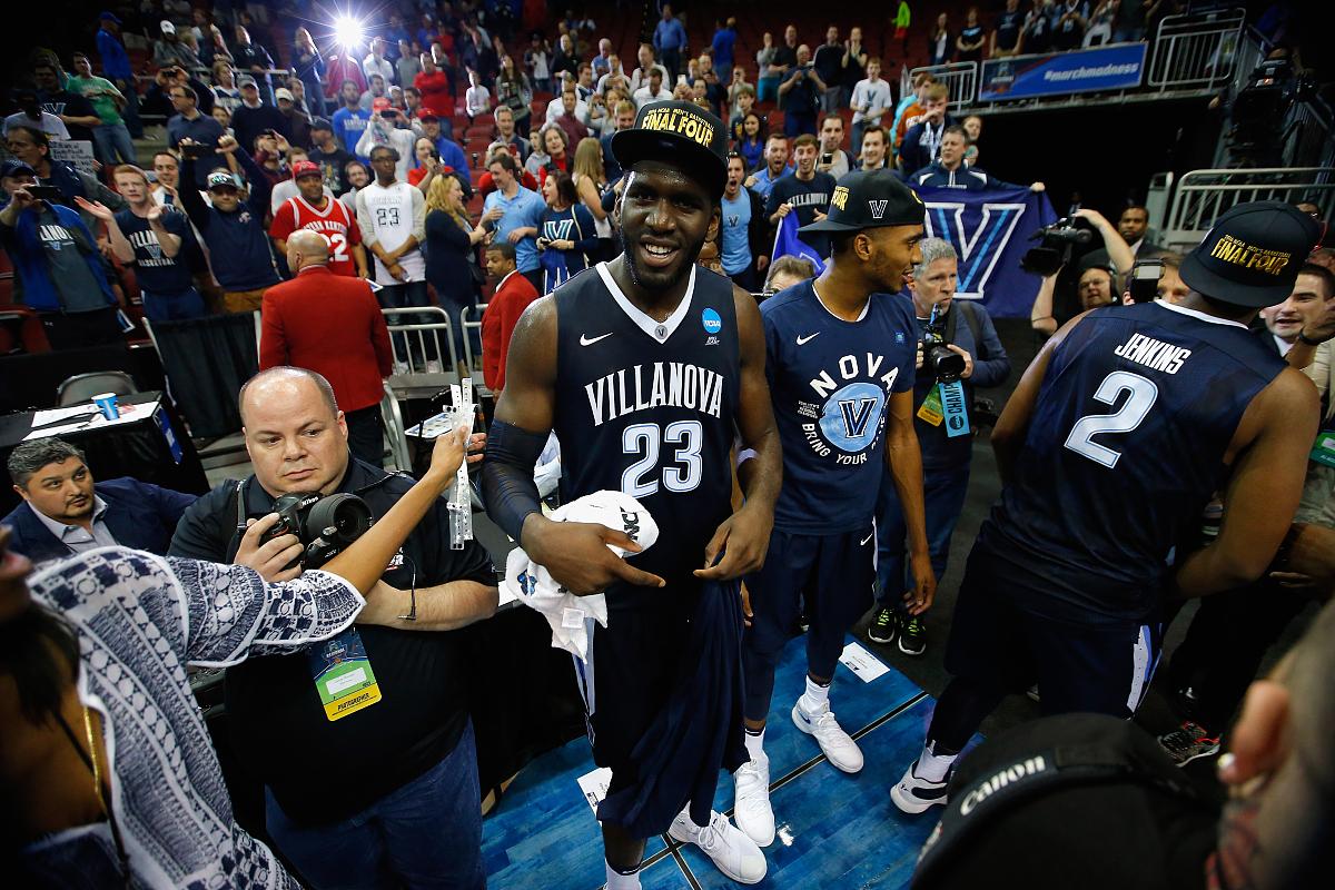 关于DK力克WBG,Bin三分雨点燃全场的信息 关于DK力克WBG,Bin三分雨点燃全场的信息