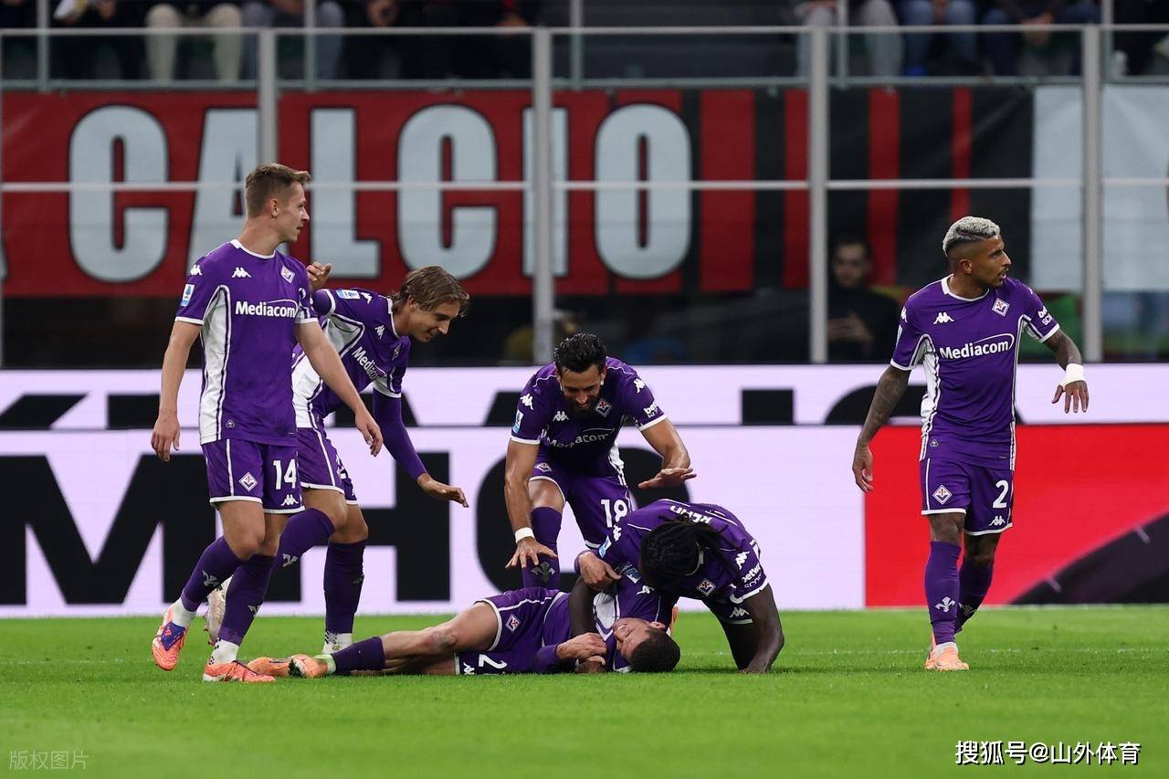 关于尤文图斯客场战胜那不勒斯，保持不败纪录的信息