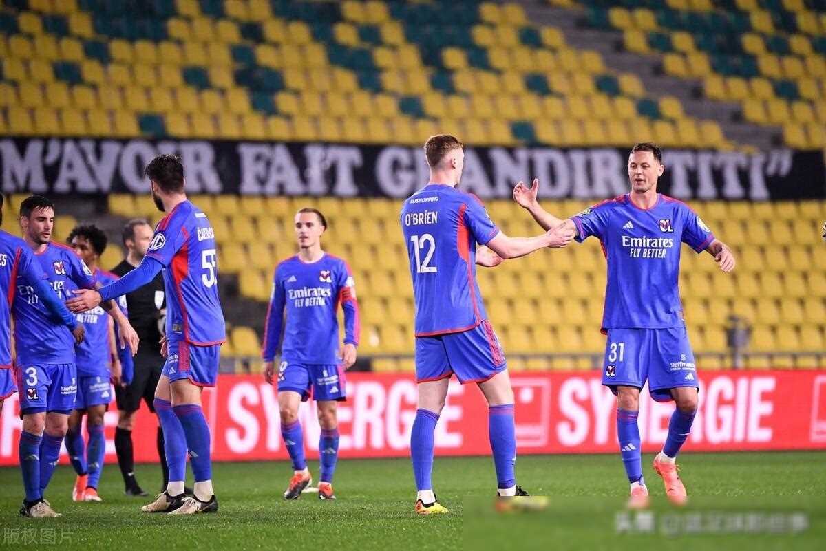 里昂队取得宝贵胜利,法甲积分榜再添分数的简单介绍 里昂队取得宝贵胜利,法甲积分榜再添分数的简单介绍