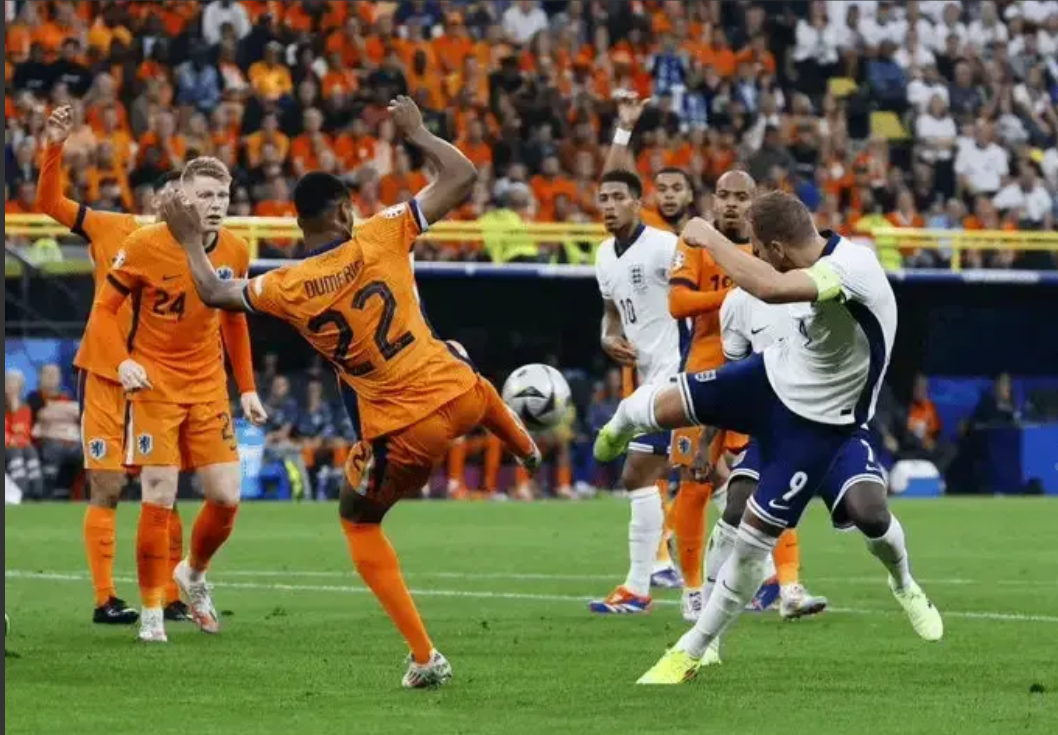 英格兰队在比赛中展现出色表现