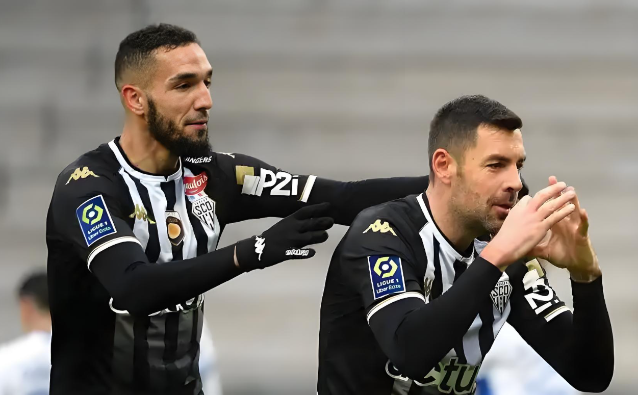 里尔客场击败南特，保持法甲前四位置