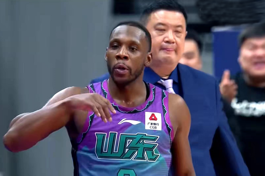 雄鹿险胜江苏队，陶汉林状态火热的简单介绍