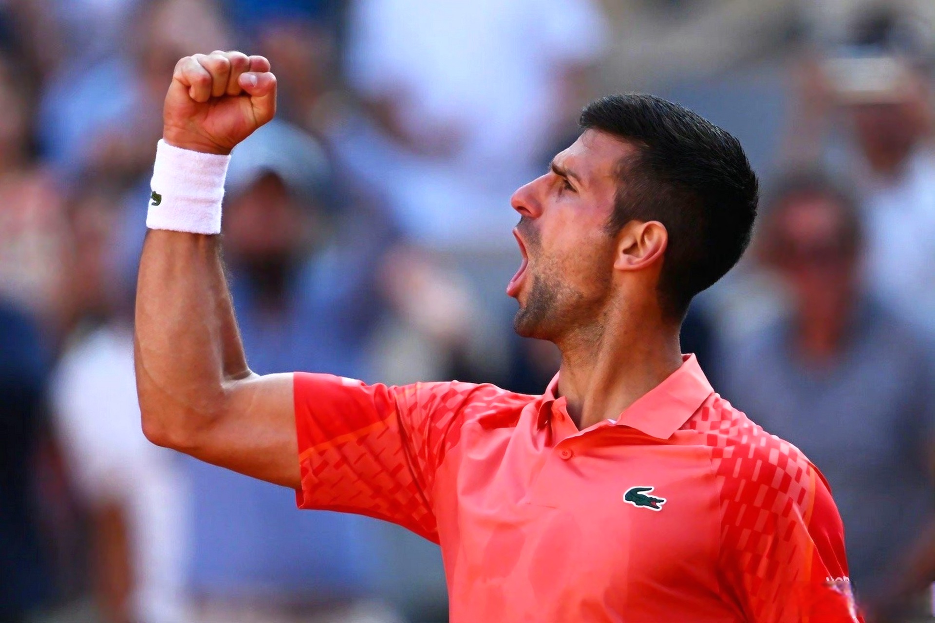 温网险胜拉沃尔杯，德约科维奇高光表现的简单介绍