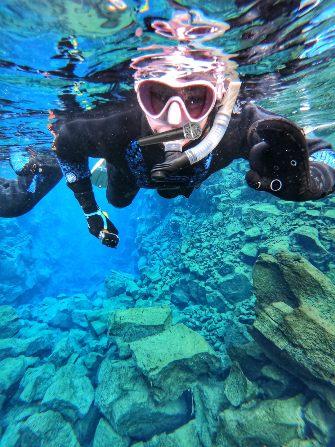 冰岛游泳选手在个人项目中表现优异