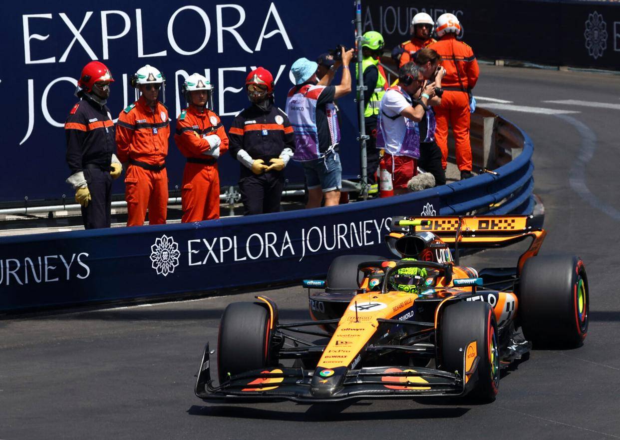 红牛二队鏖战迈凯伦,拉塞尔惊艳四座的简单介绍 红牛二队鏖战迈凯伦,拉塞尔惊艳四座的简单介绍