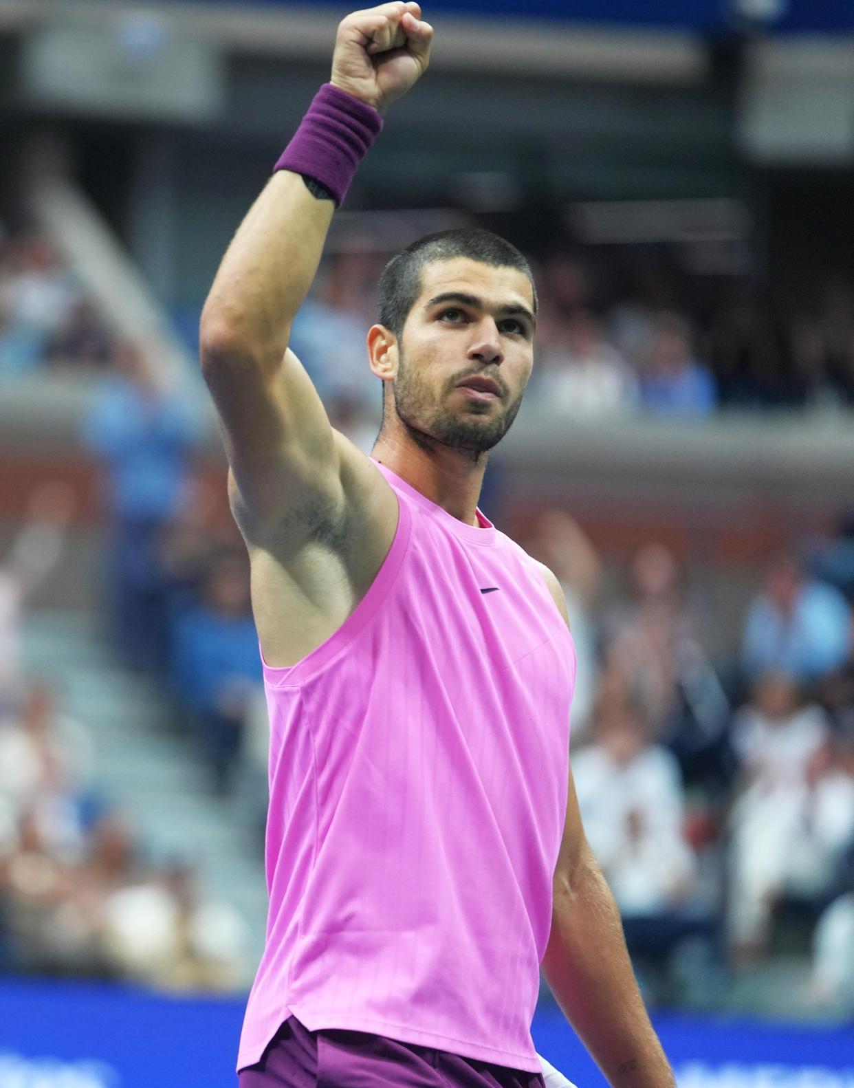 英国网球队逆转西班牙网球队，阿尔卡拉斯送出助攻的简单介绍