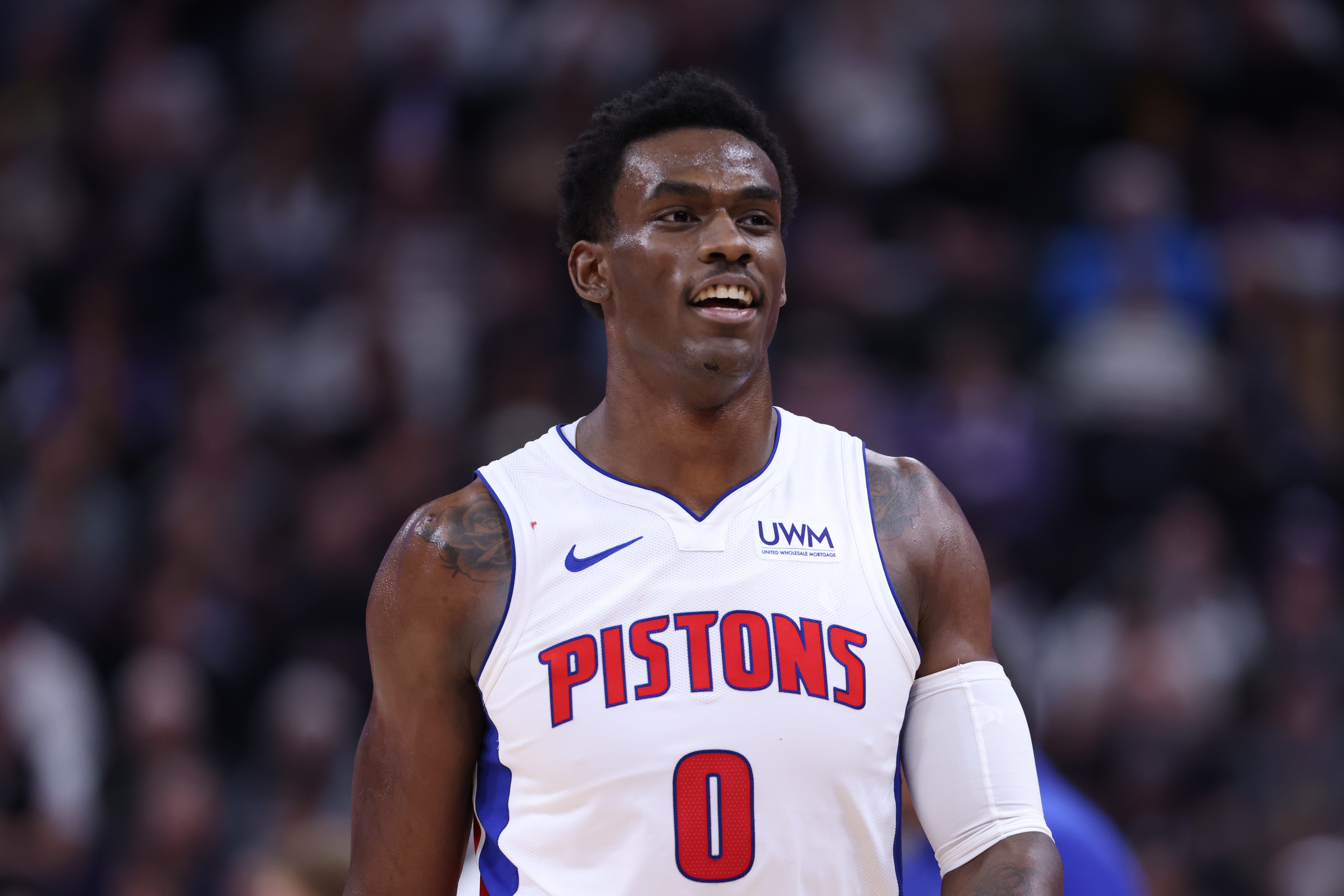 包含热火B队鏖战菲律宾男篮，特雷杨惊艳世界的词条