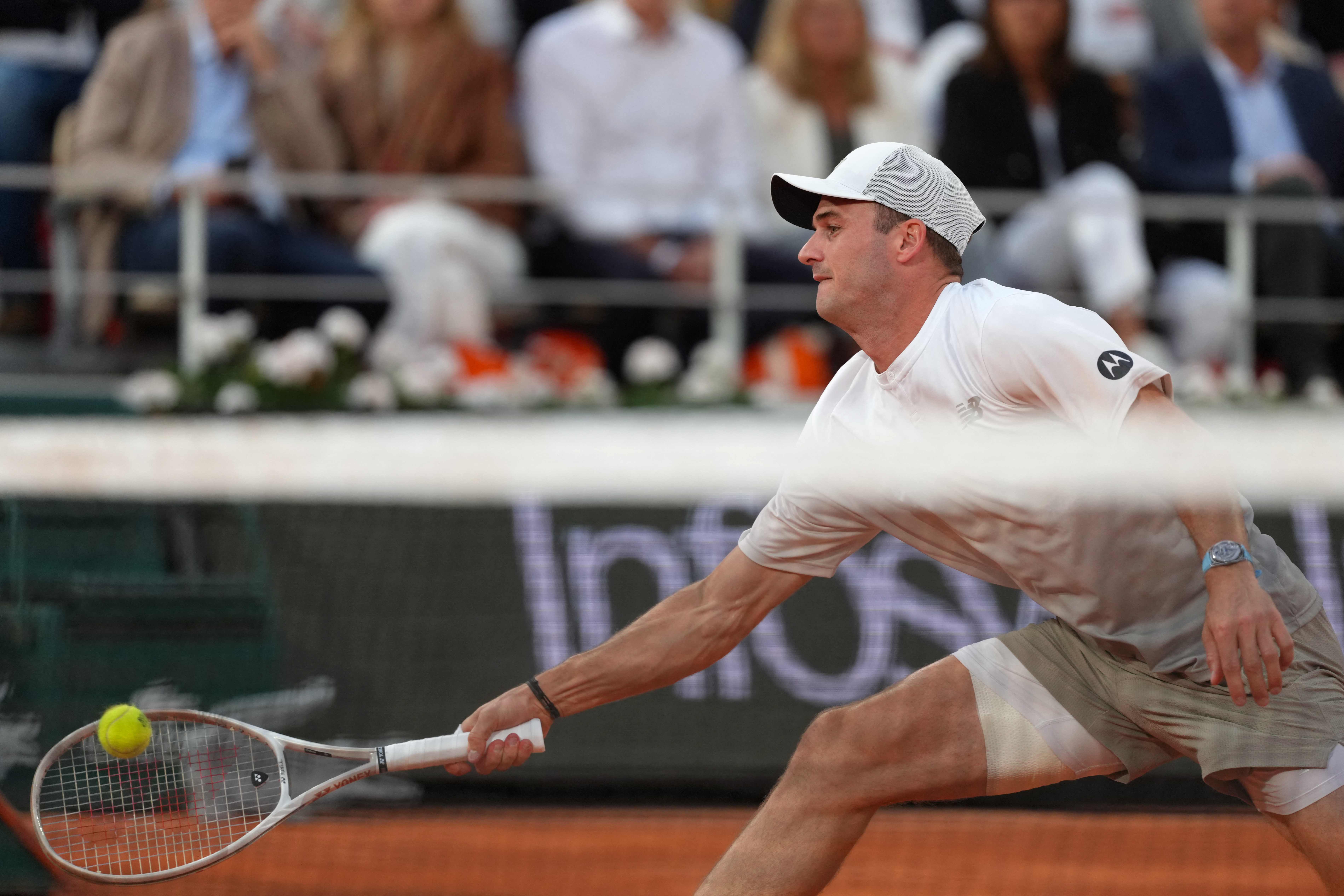 美国网球队鏖战德国网球队，阿尔卡拉斯打破历史纪录的简单介绍