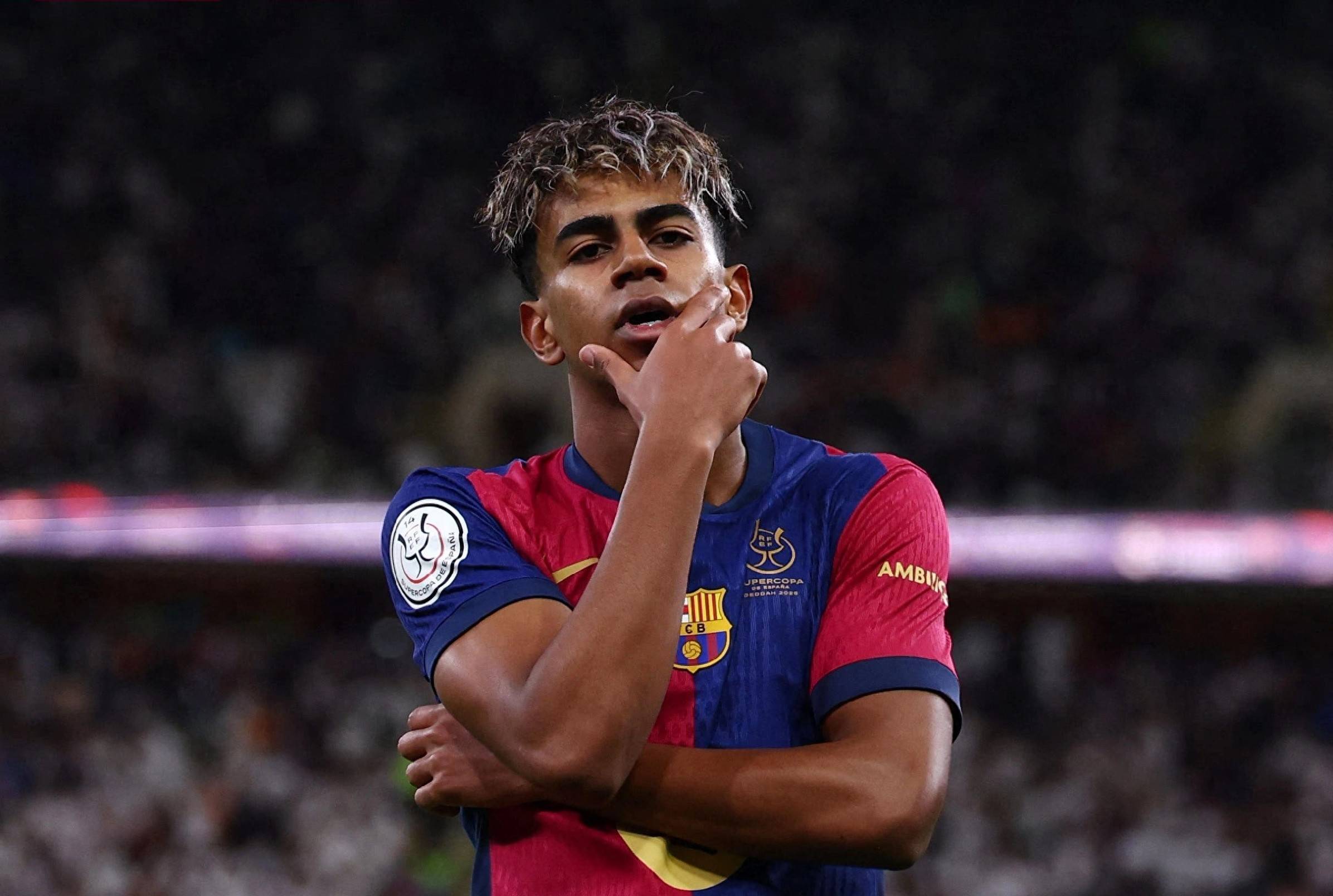 关于利物浦战平巴萨，艰难难分胜负的信息