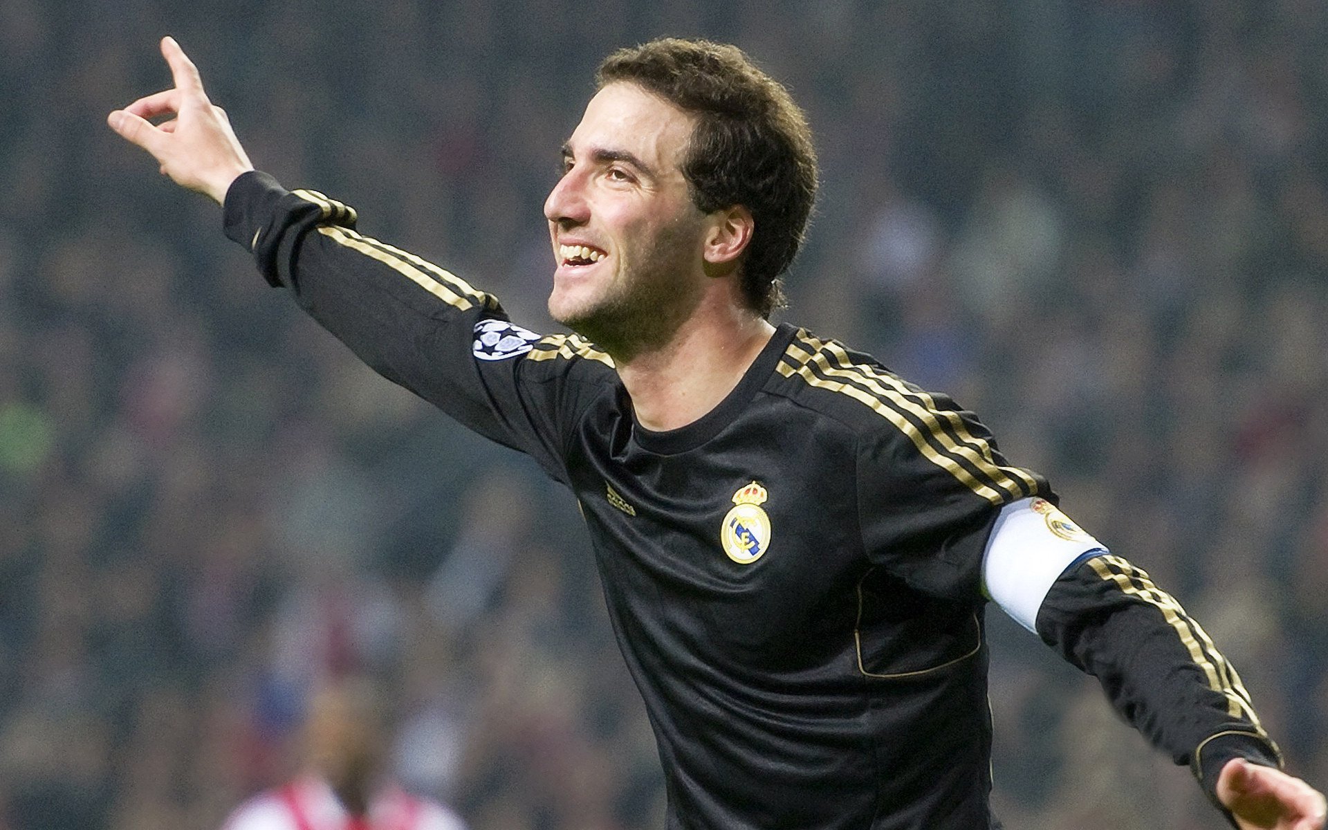 开云体育app-基耶萨的节奏魔法，厄瓜多尔如何以精准掌控粉碎哥伦比亚的战术体系