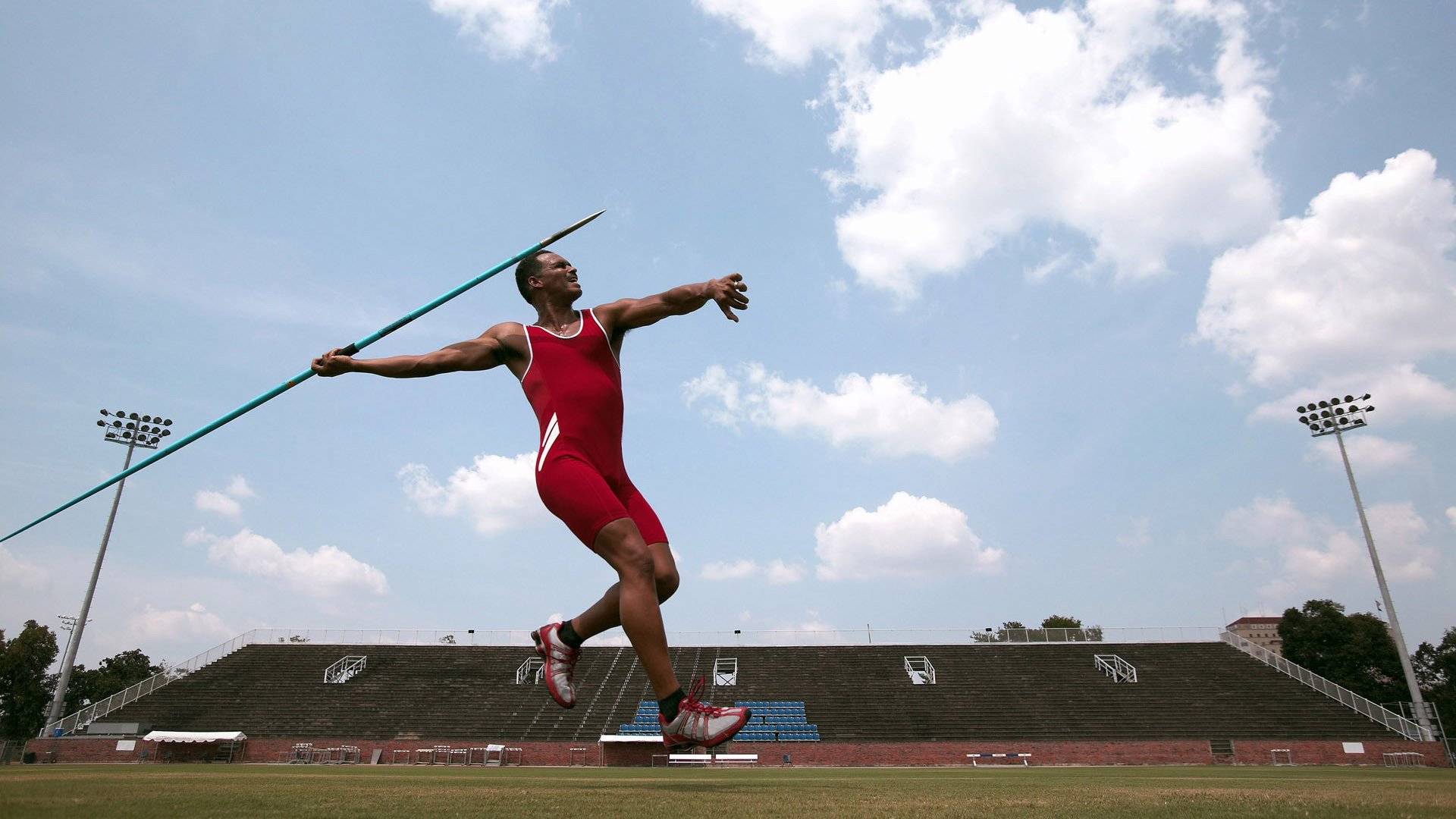 火力全开，布雷默连续得分拉开差距，亚特兰大压制埃及展现战术统治力